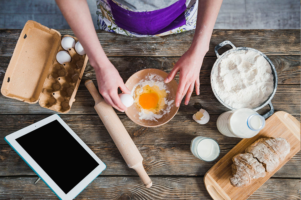 Cream Cake Training from Scratch: Ingredients, Essential Tools, and Basic Tips 1 7 1